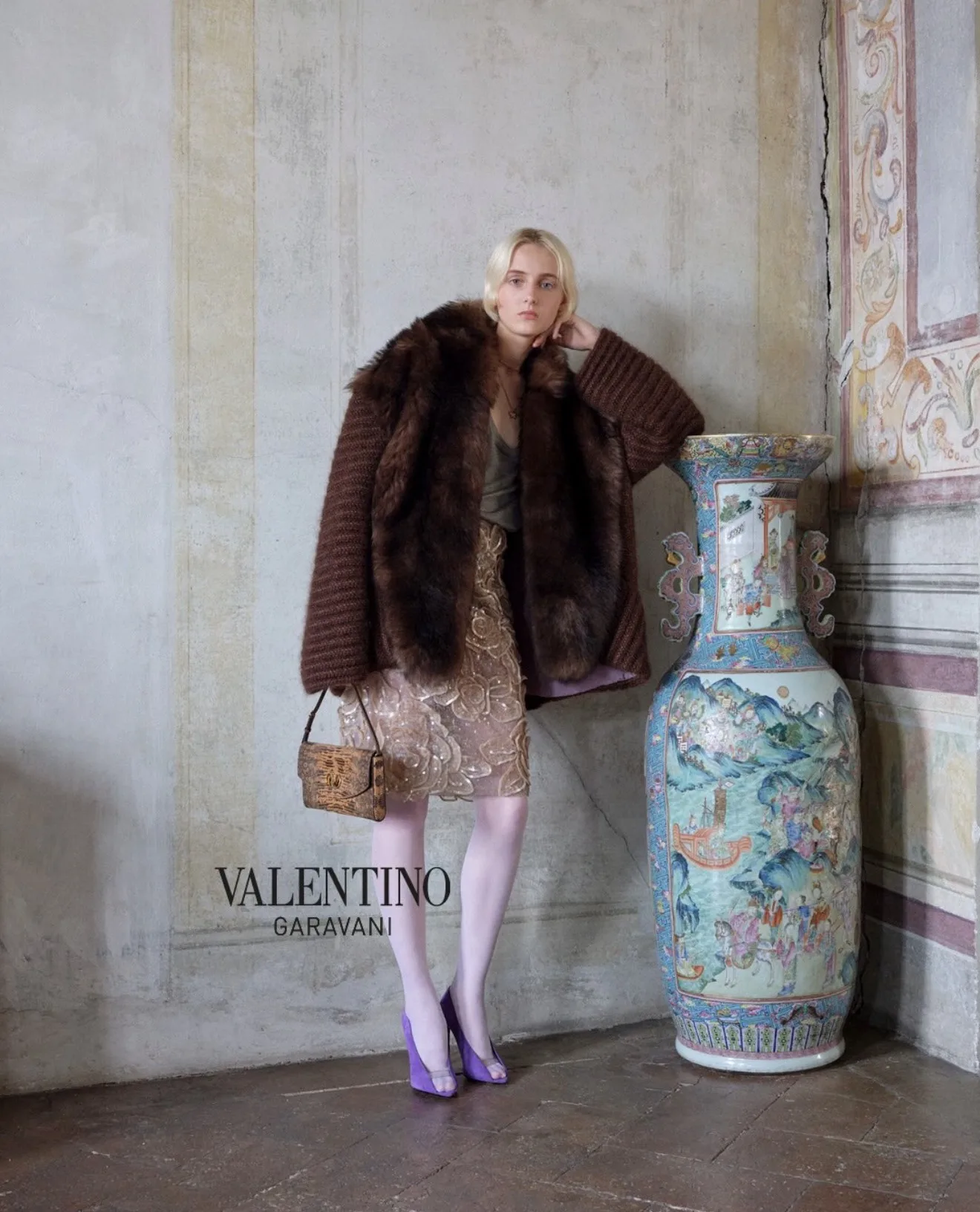Valentino Cruise 2027: Alessandro Michele imprime su visión creativa en una colección llena de identidad