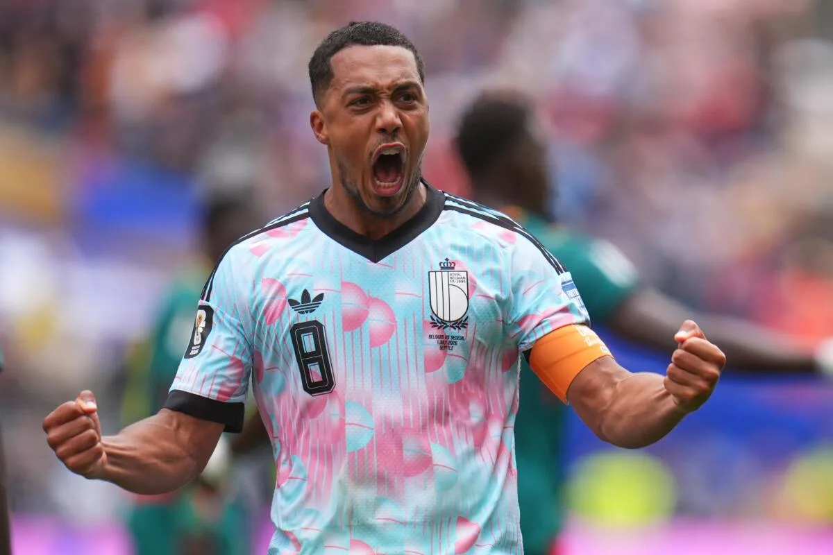 Youri Tielemans hace historia con el gol más tardío en los Mundiales y clasifica a Bélgica