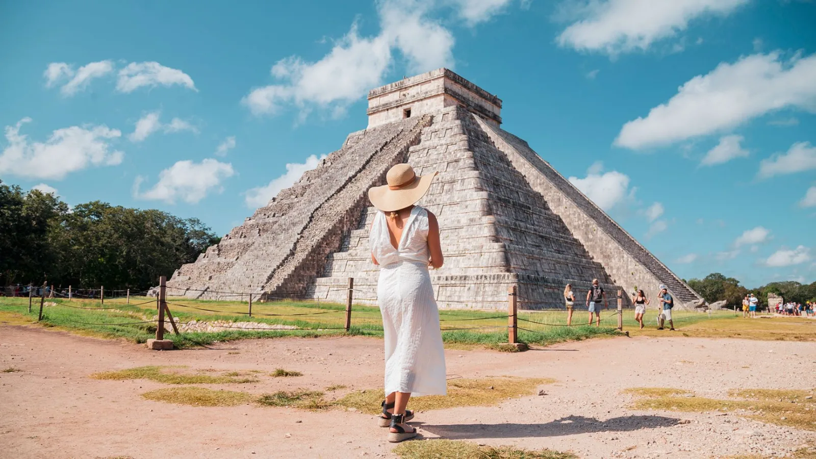 Alertan por fraudes turísticos en Yucatán durante las vacaciones