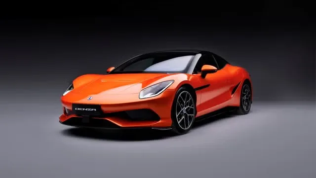 DENZA presenta el superauto eléctrico Z con 1,582 caballos de fuerza y carga ultrarrápida FLASH