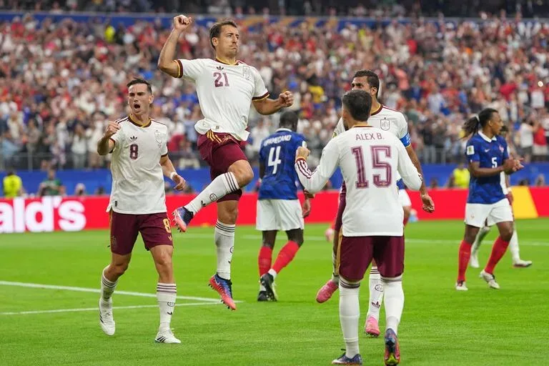 España derrota a Francia y se convierte en el primer finalista del Mundial 2026