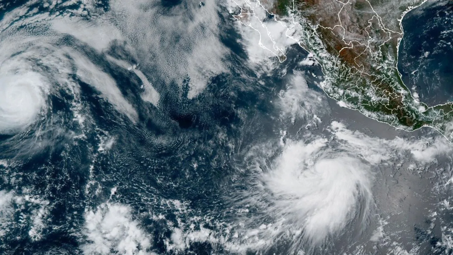 Genevieve se convierte en huracán categoría 5 en el Pacífico mexicano