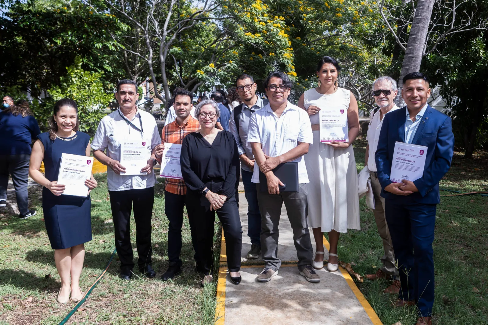 Yucatán abre convocatorias para reconocer investigación científica y tesis de posgrado