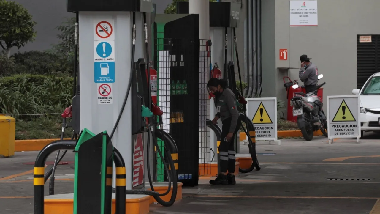Quintana Roo vuelve a registrar los precios de combustible más altos del país