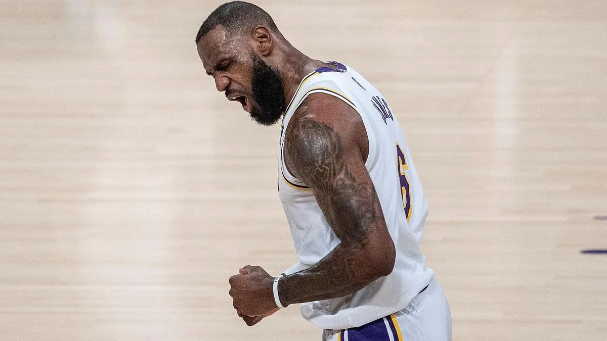 LeBron desafía al tiempo: su agente cree que podría jugar hasta los 45 años