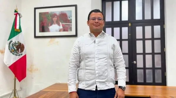 Presidente del TSJ de Campeche usa sede del Poder Judicial para celebrar cumpleaños de su madre