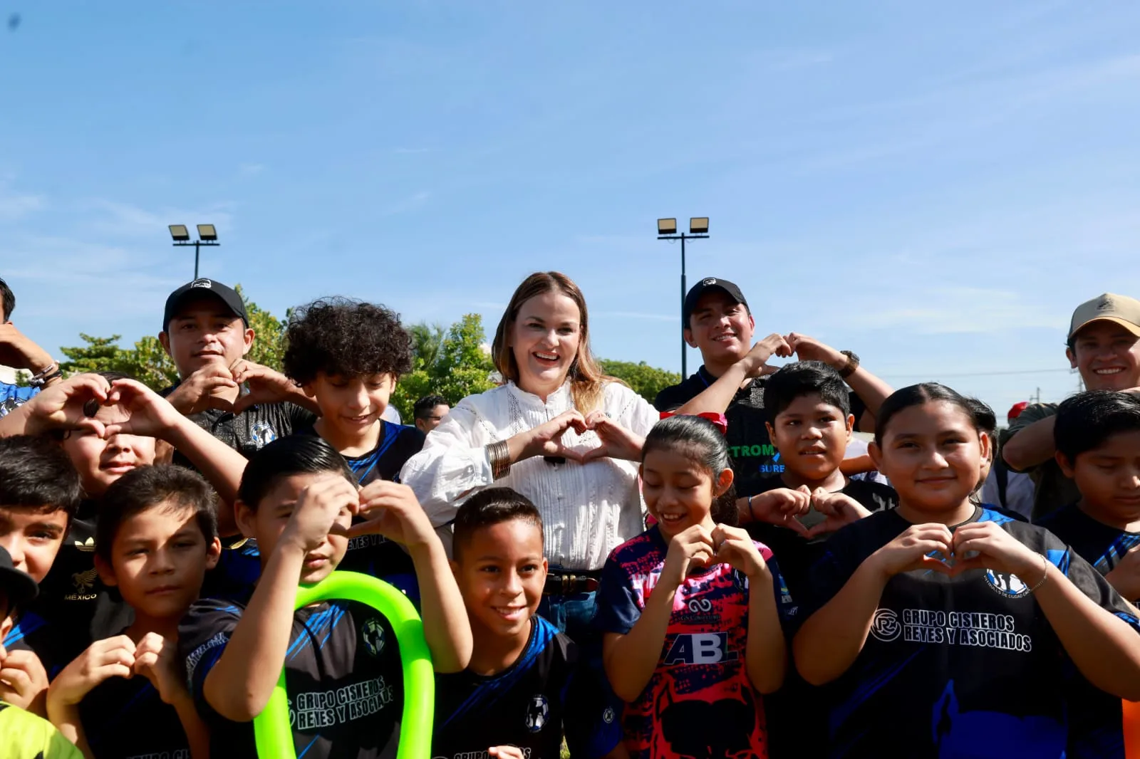 Entrega Cecilia Patrón parque remodelado mediante diseño participativo; “Contigo de corazón para tener los mejores servicios”