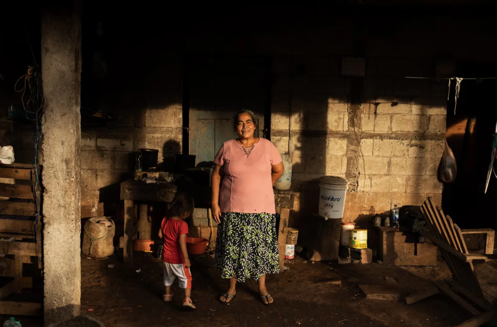 Pesca industrial y camaroneras agravan la crisis de comunidades costeras en Guatemala