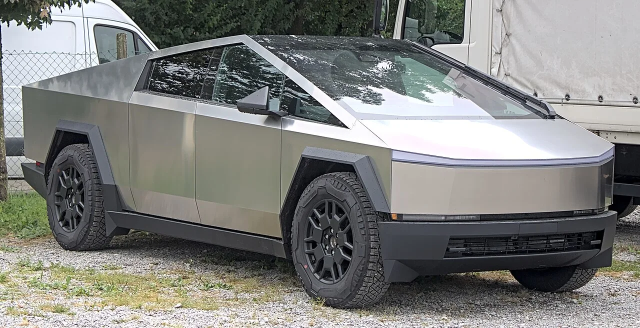 Tesla modifica nuevamente su estrategia de precios para la Cybertruck