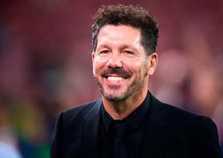 Simeone respalda a Julián Álvarez tras su primera titularidad en la Champions ante el Liverpool