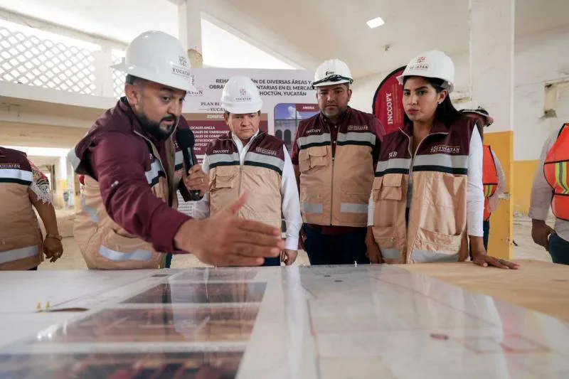 Joaquín Díaz Mena supervisó la rehabilitación del Mercado Municipal de Hoctún