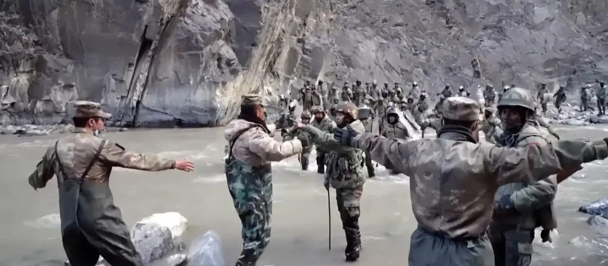 Pakistán y China formalizan su frontera en el Himalaya y provocan rechazo inmediato de India