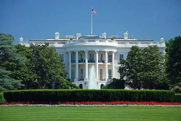 Republicanos se preocupan por caída en aprobación de Trump rumbo a elecciones de noviembre