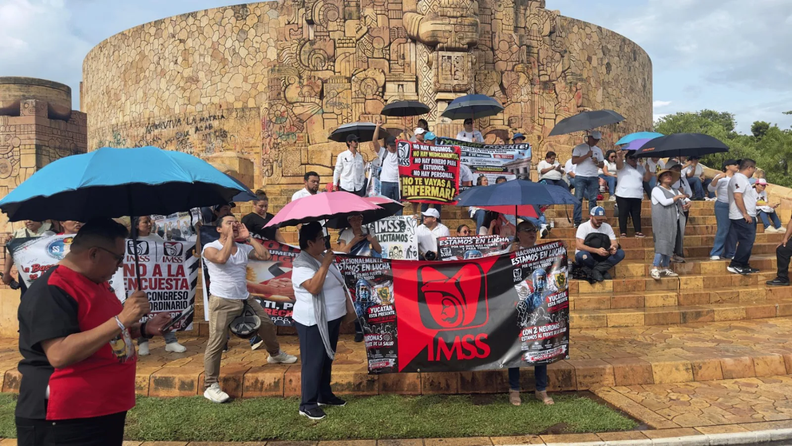 “¡No te vayas a enfermar, no tenemos material!”, trabajadores sindicalizados del IMSS