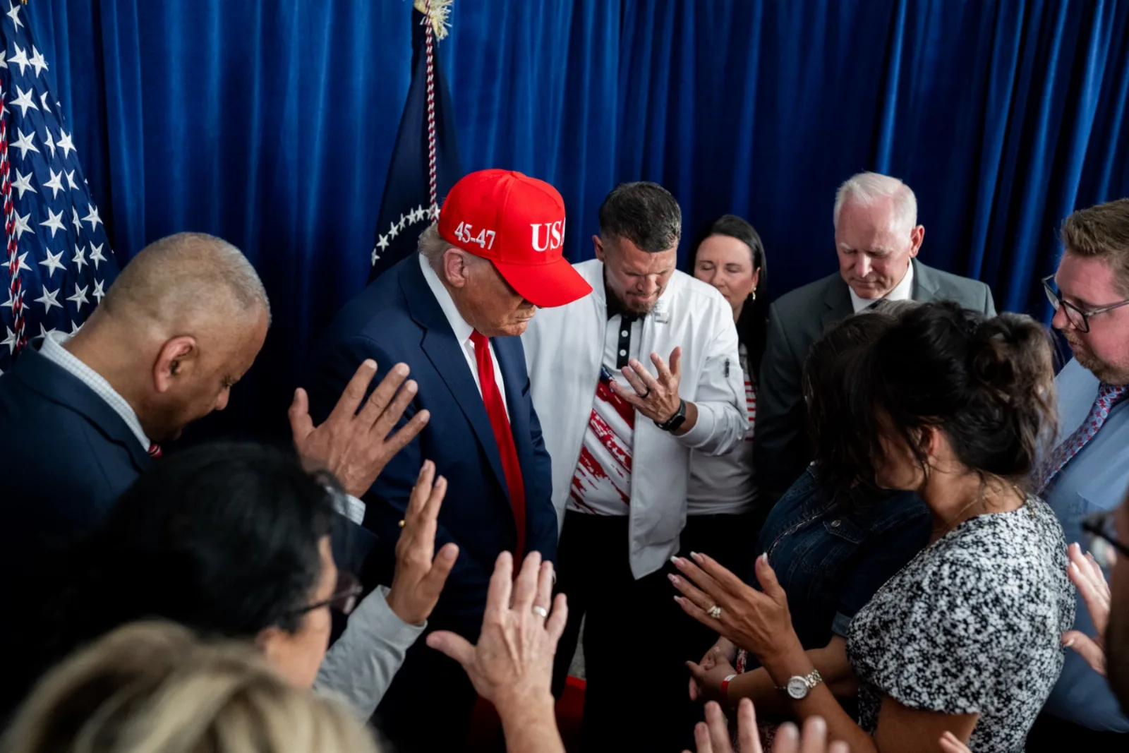 Trump vuelve a plantear un tercer mandato en 2028 pese al límite constitucional