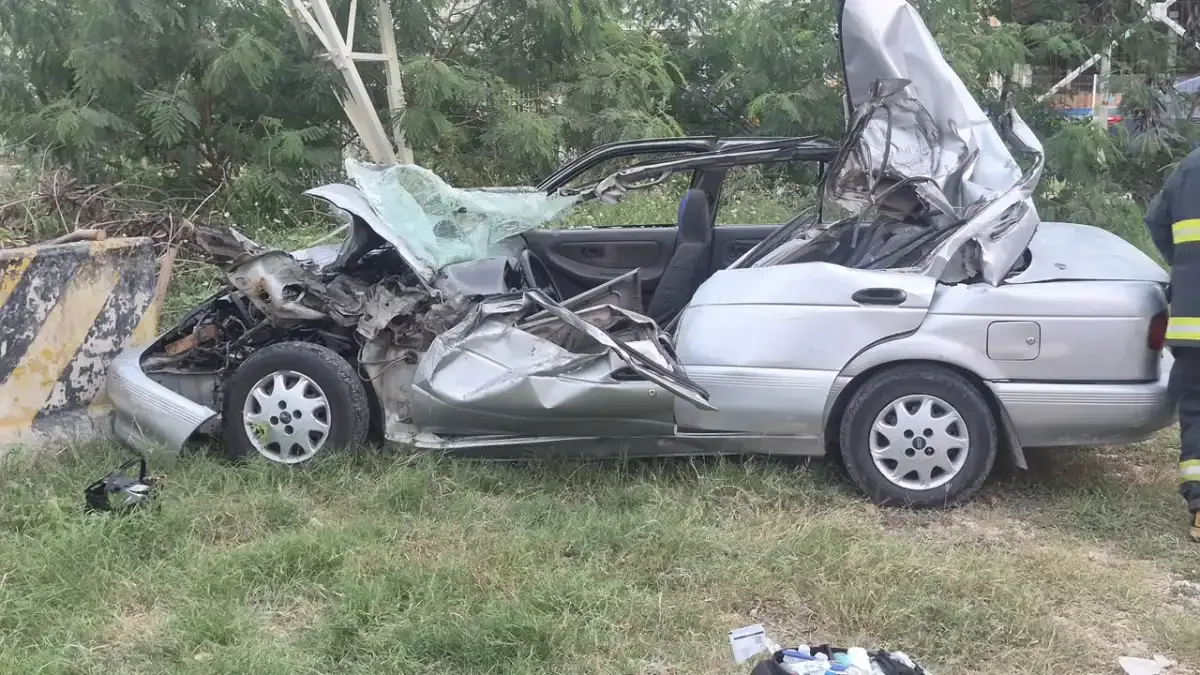 Automovilista resulta gravemente herido tras choque múltiple en la carretera Carmen-Isla Aguada
