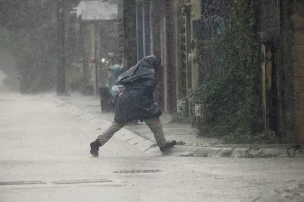 Cancún tendrá miércoles de lluvias fuertes y sensación térmica de hasta 39 grados