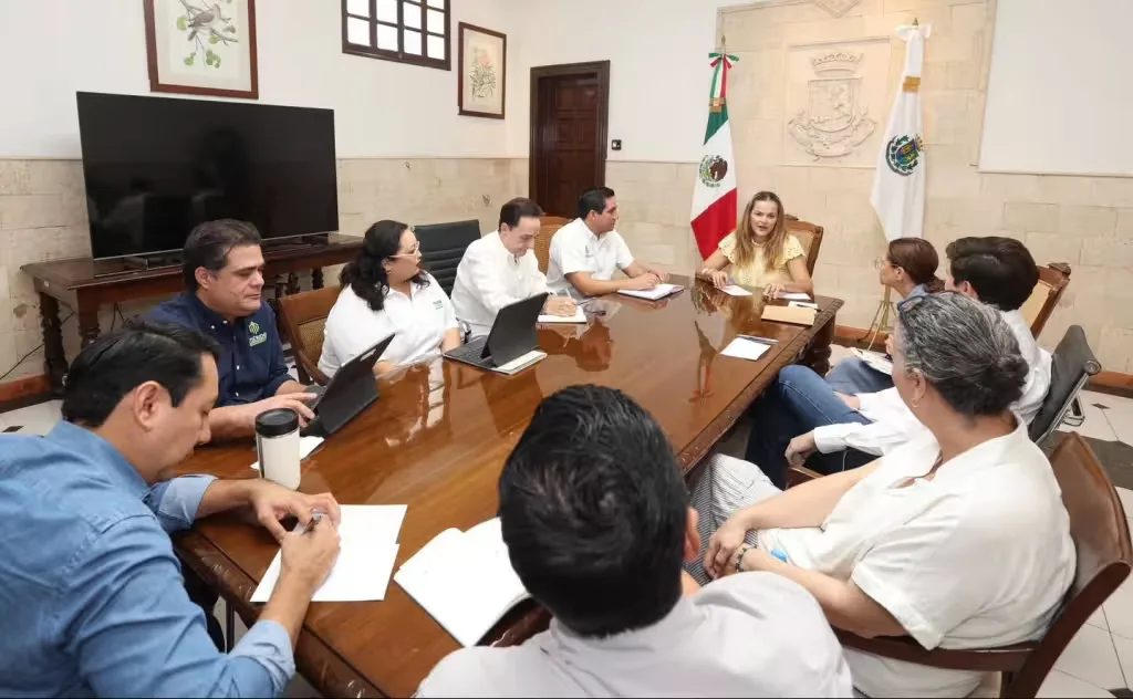 Cecilia Patrón confirma salida de dos funcionarios del Ayuntamiento de Mérida