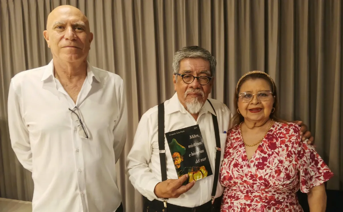 Escritor progreseño publica libro de leyendas y relatos sobre el mar de Yucatán