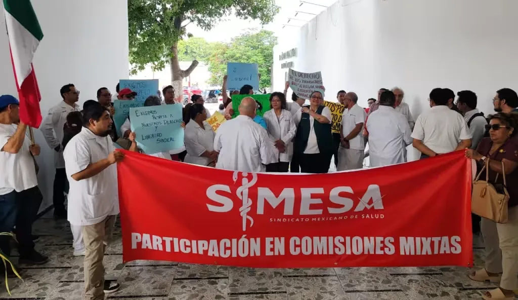 Estalla la tensión en Campeche: trabajadores del IMSS-Bienestar amenazan con intensificar protestas