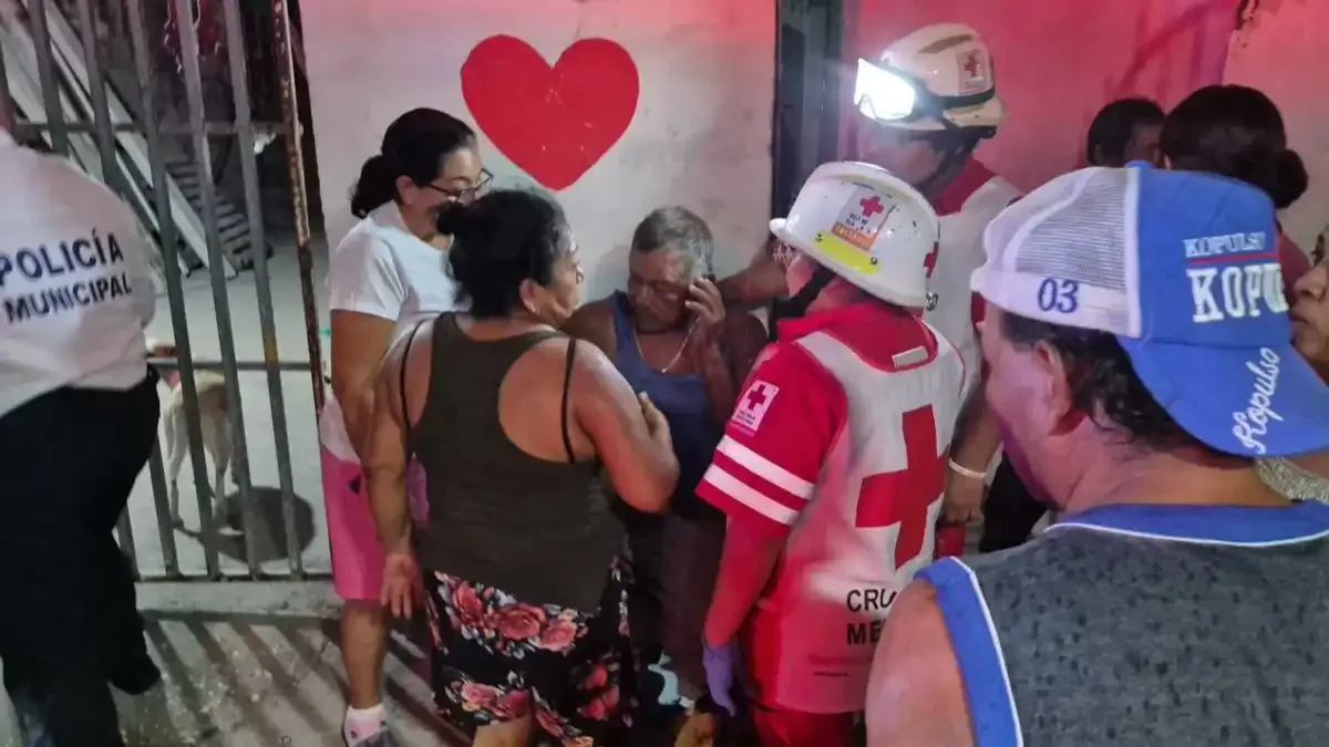 Hombre ataca con un madero a tres familiares durante una convivencia en Ciudad del Carmen