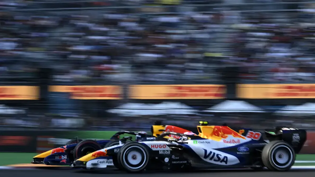 Verstappen y Lawson reciben sanción de un puesto en la parrilla tras chocar en el GP de México