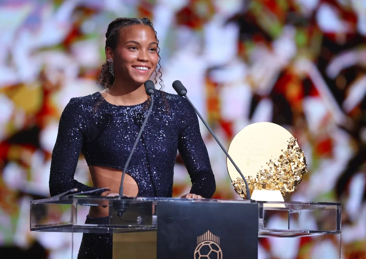 Vicky López revalida el Trofeo Kopa a la mejor futbolista sub-21 del mundo