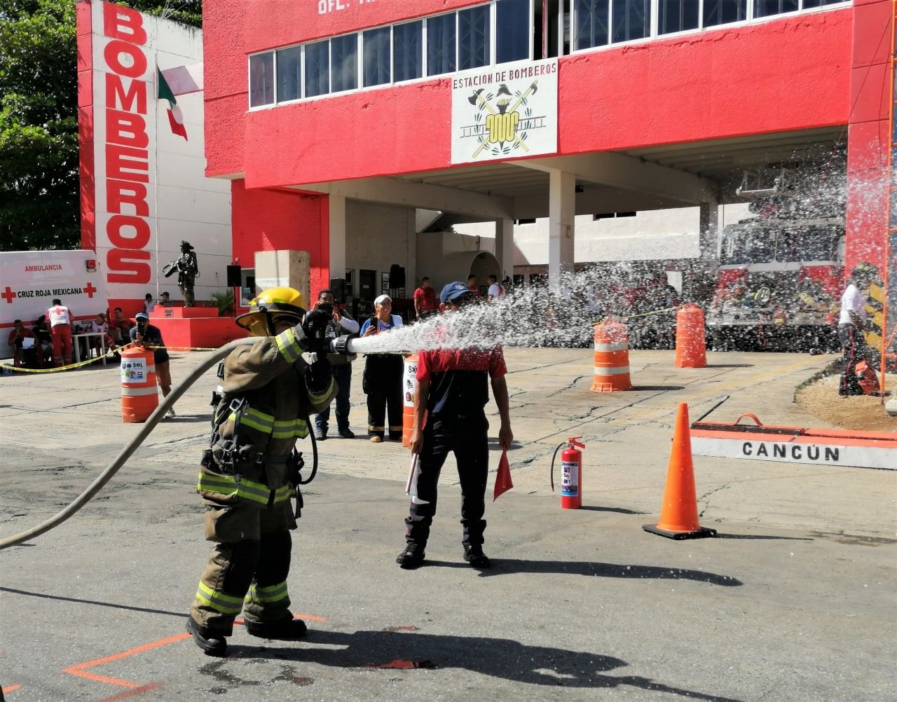 Realiza Bomberos de Cancún Torneo Anual de Interbases