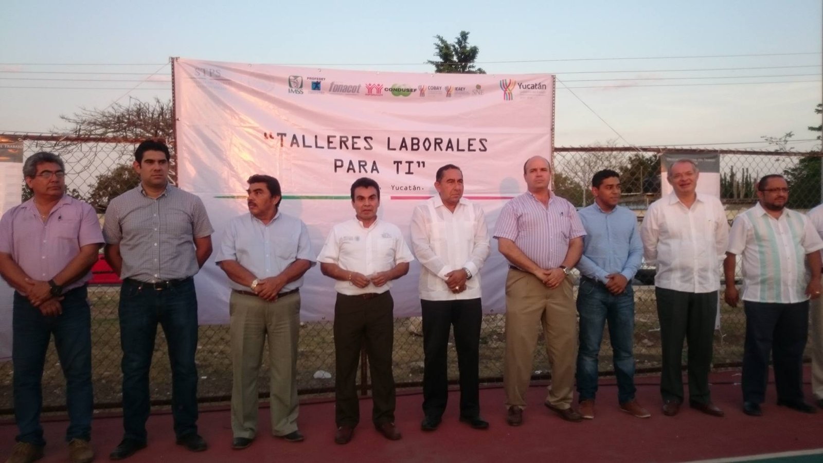 Más trabajadores e instituciones se suman a los Talleres Laborales para Ti