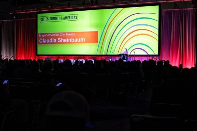 Claudia Sheinbaum participa en la Cumbre de Ciudades de las Américas en Denver, Estados Unidos