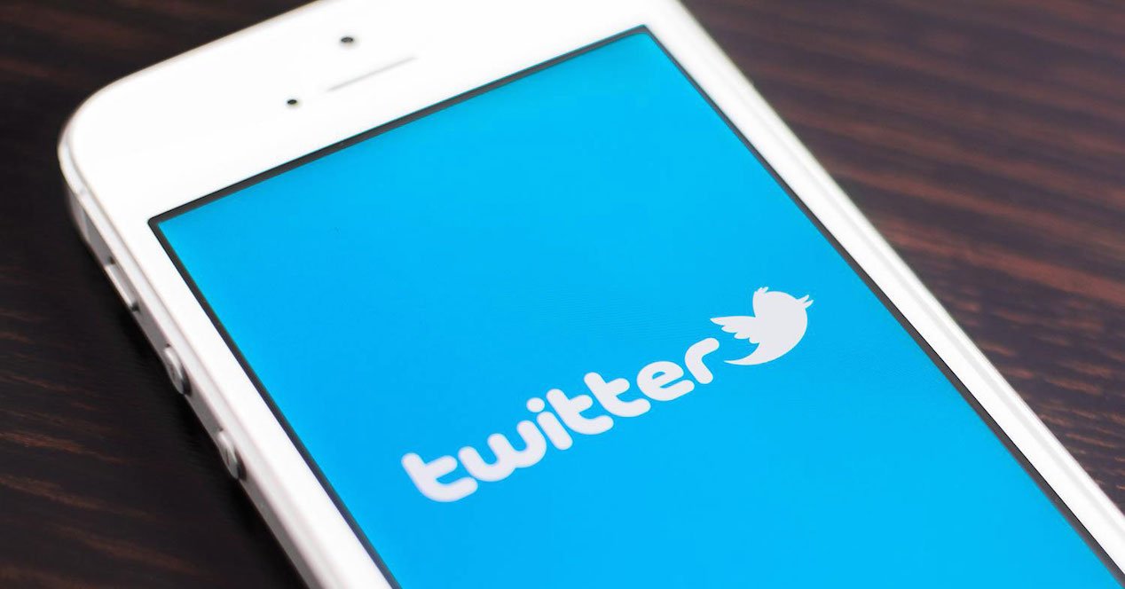 Twitter introduce los 'stickers' para fotos.