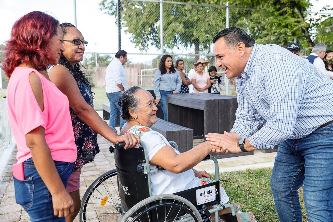 El Ayuntamiento de Mérida entregó 22 espacios públicos a las familias del Municipio
