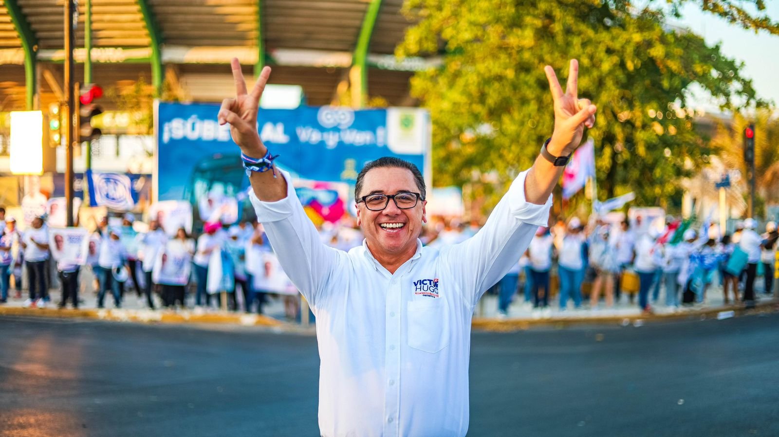 *Víctor Hugo cierra campaña en el Distrito 6 federal