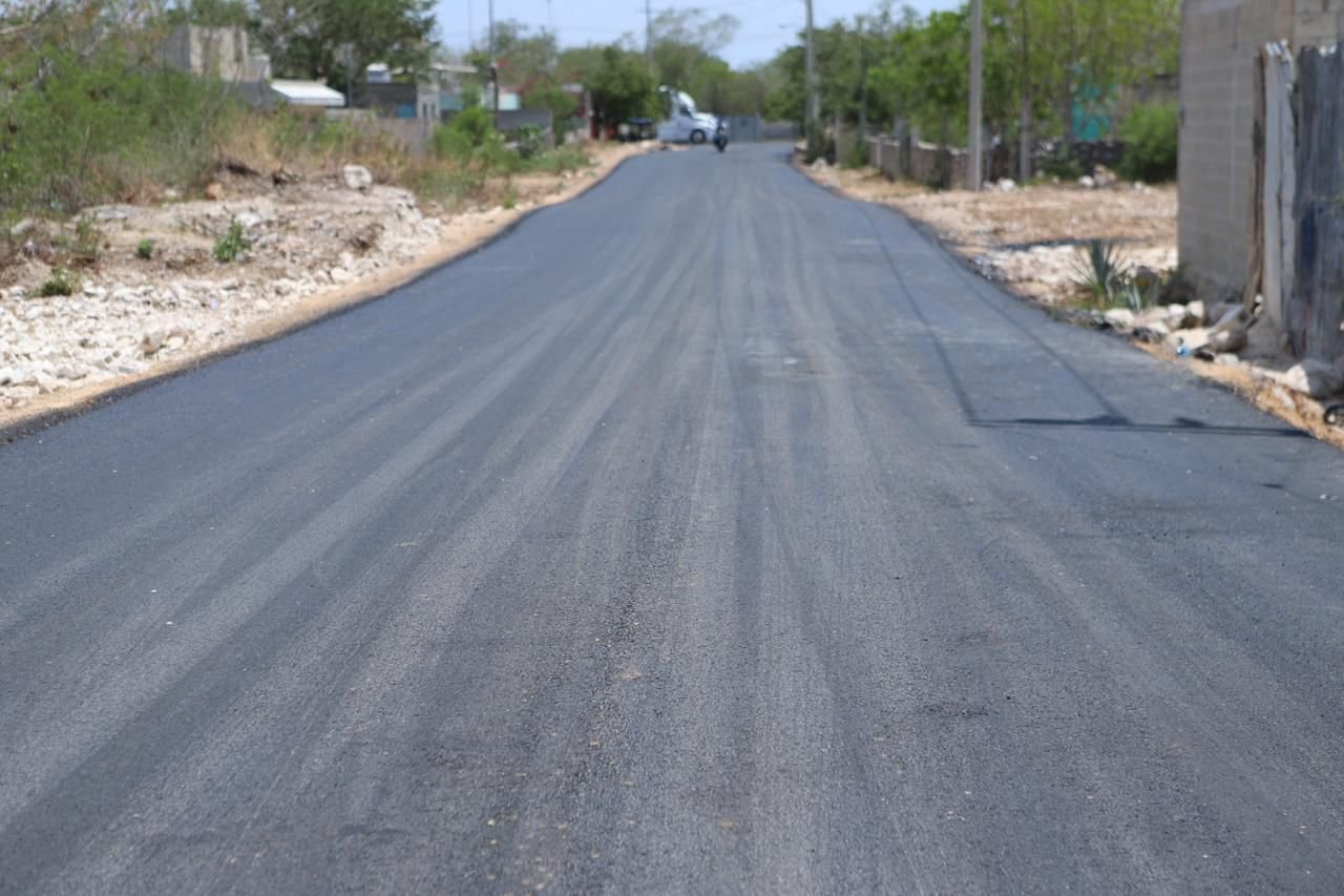 Avanza la rehabilitación de calles en Umán