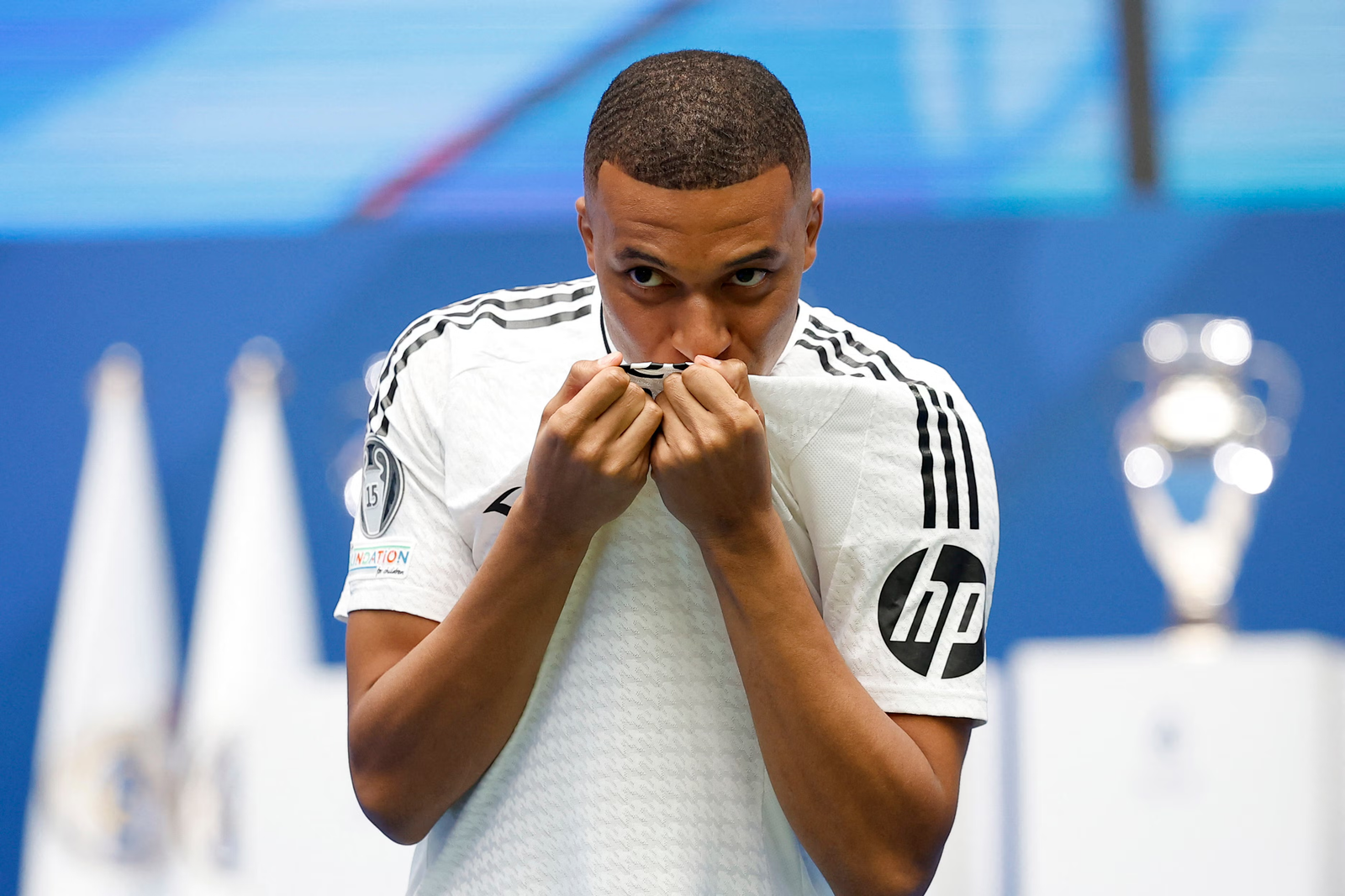 Kylian Mbappé es presentado como nuevo jugador del Real Madrid en el Santiago Bernabéu