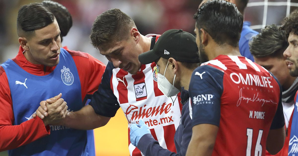 Terrible golpe para Chivas: Luis Olivas se pierde el Apertura 2024 por lesión de ligamentos