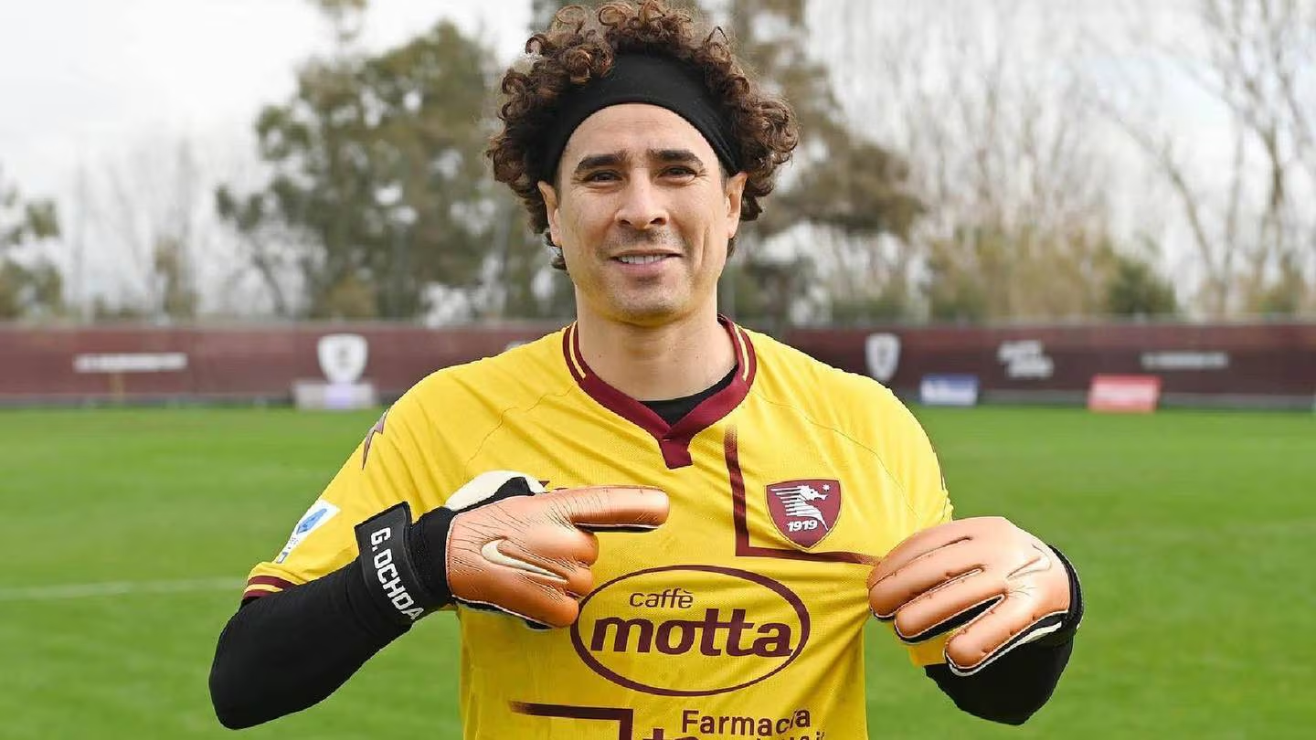 Guillermo Ochoa: Cuatro meses de inactividad y un futuro incierto en el fútbol