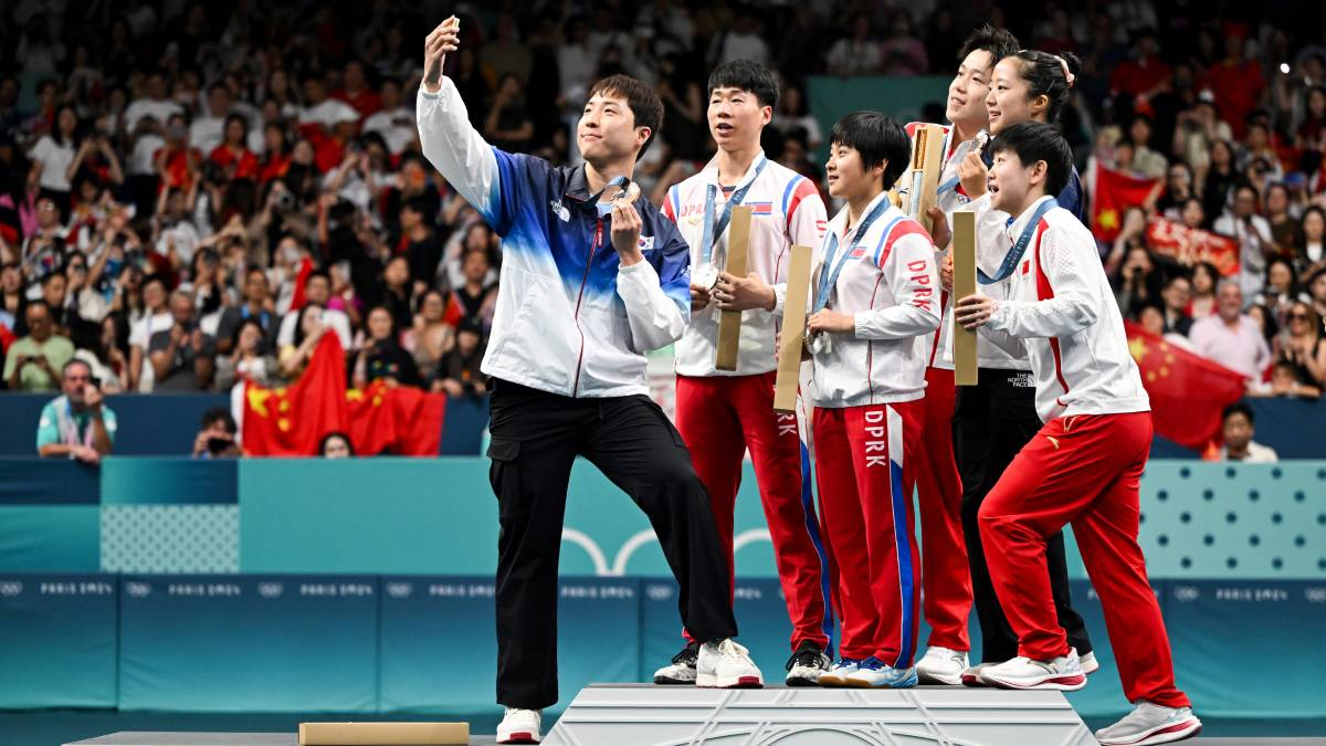 Gobierno norcoreano castiga a medallistas de París 2024 por sonreír en el podio