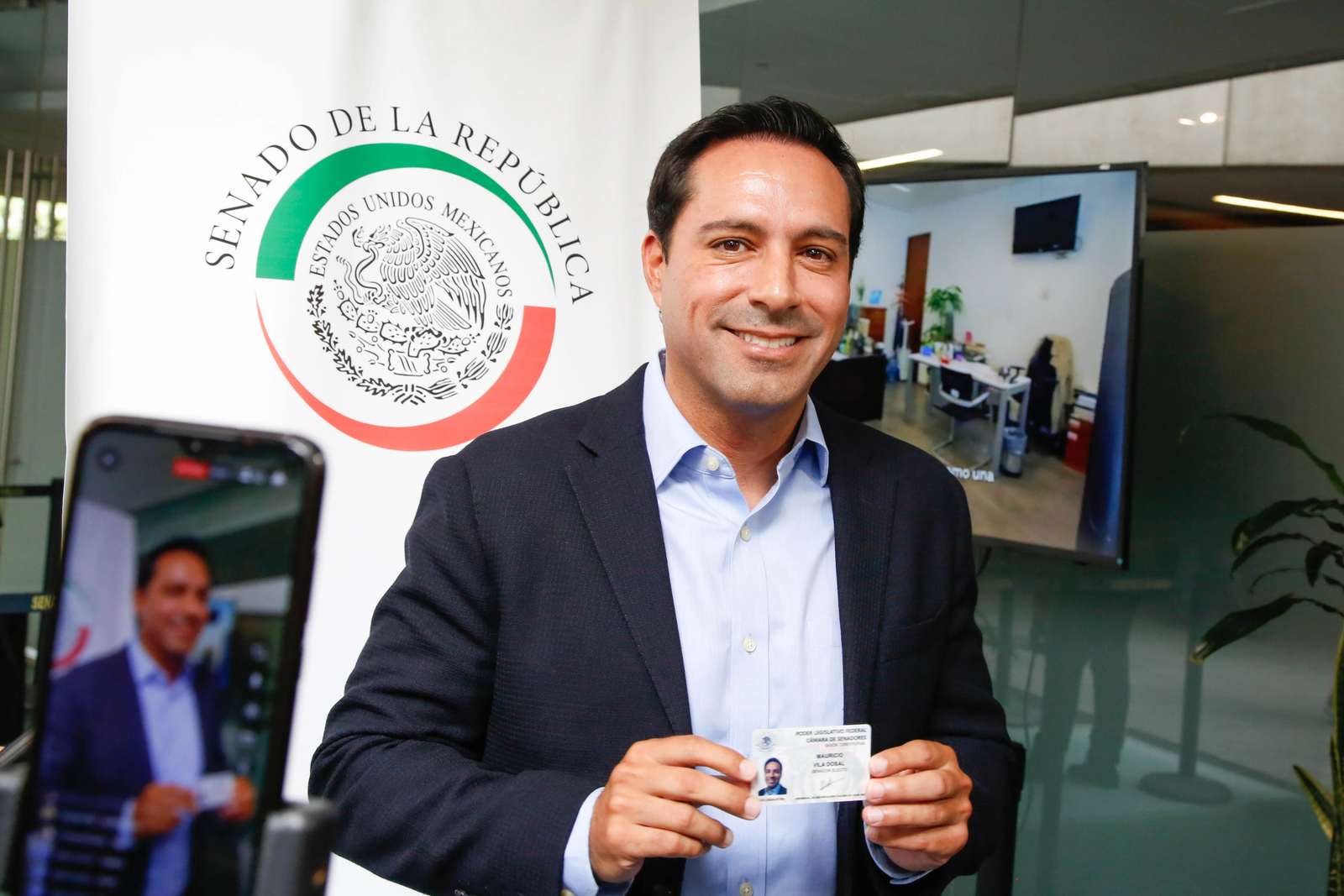Mauricio Vila se mantiene firme: votará contra la reforma judicial y descarta unirse a Morena en el Senado