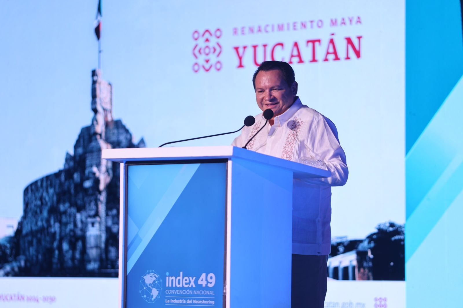Invita Gobernador electo a empresarios, a ver en Yucatán una tierra de oportunidades