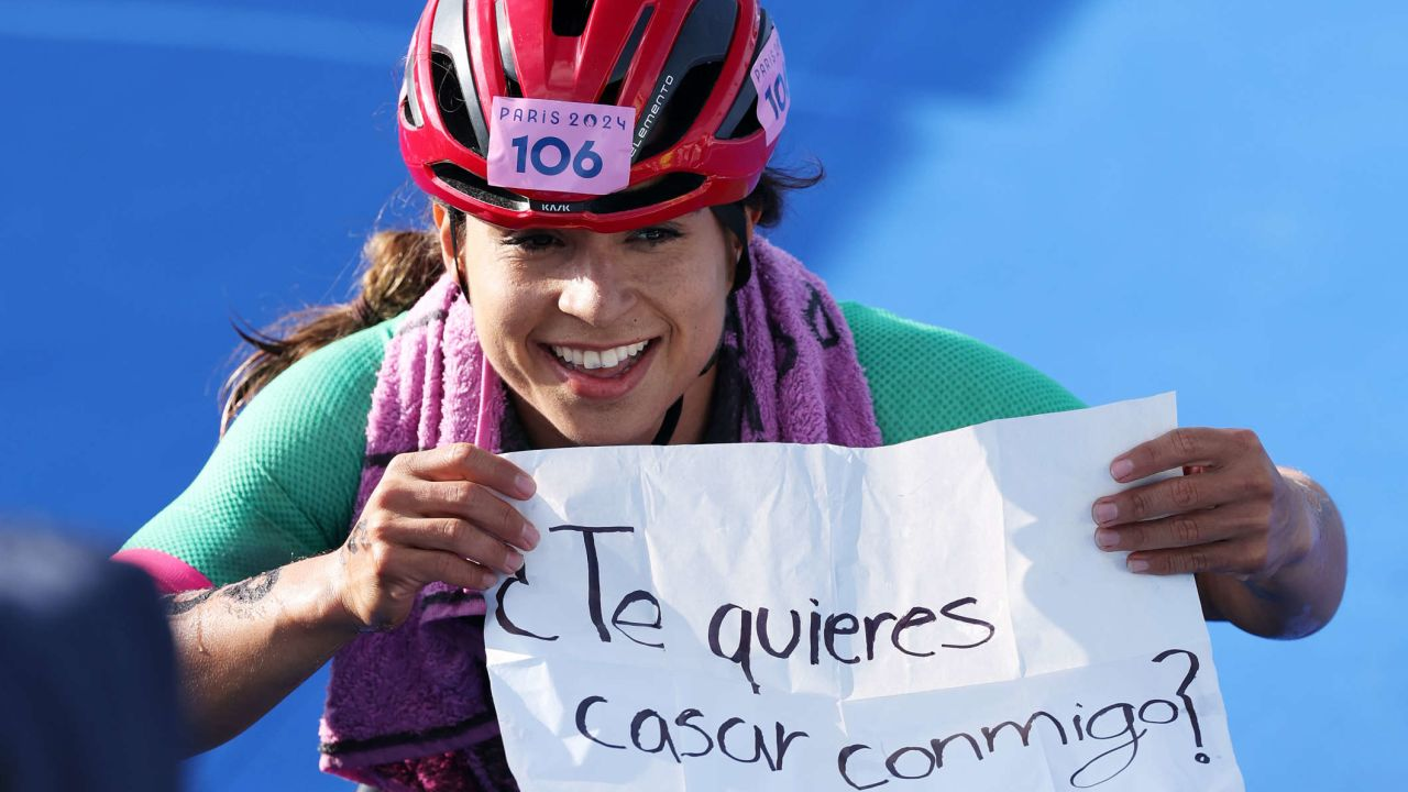Brenda Osnaya: Competencia, Matrimonio y Sueños Olímpicos en París 2024