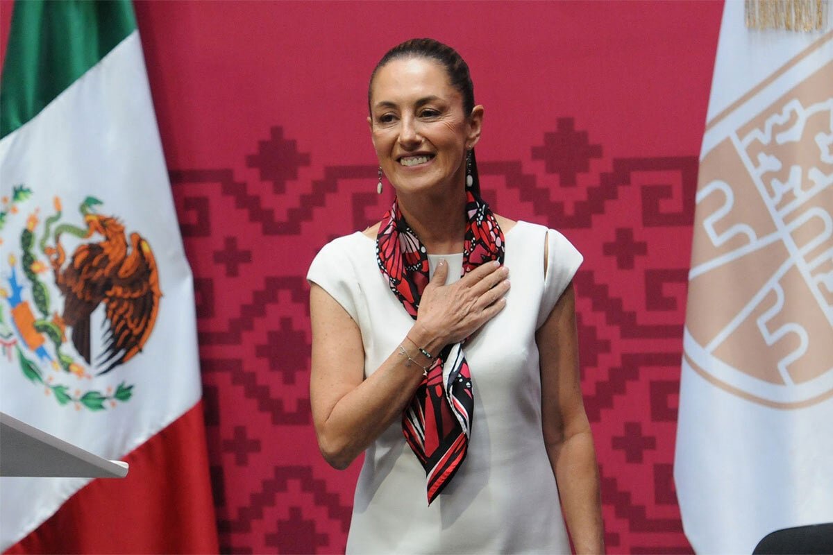 CONTACTO CON LA POLÍTICA NACIONAL