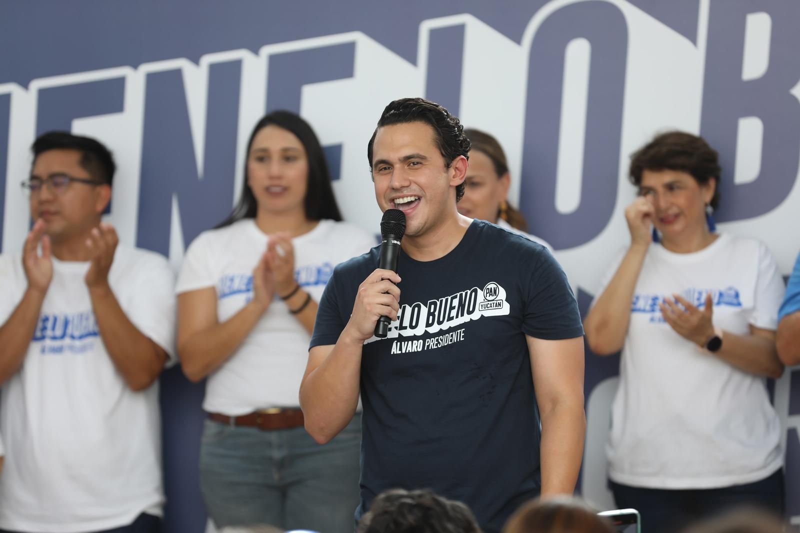 Fiesta en el PAN, Álvaro Cetina Puerto se inscribió como contendiente a la Presidencia del CDE
