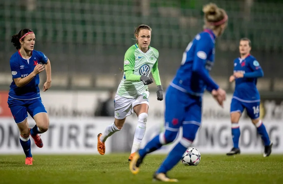 De los equipos masculinos a la élite del fútbol: La inspiradora trayectoria de Caroline Graham Hansen