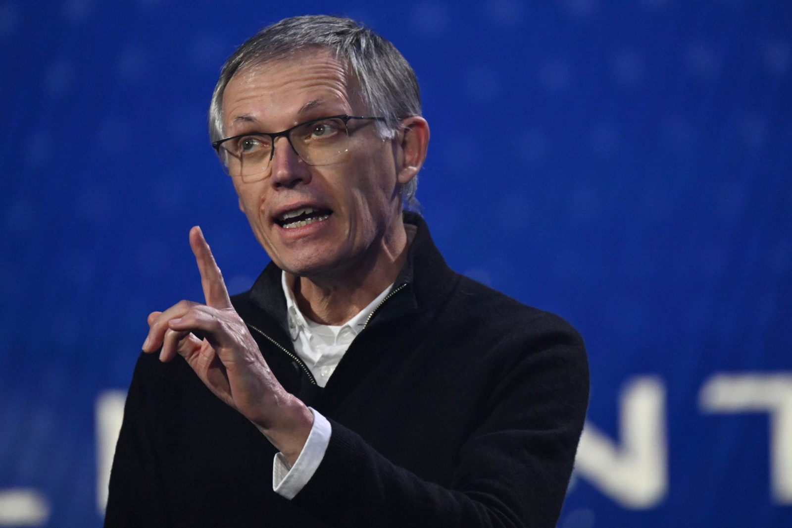 Carlos Tavares se Retirará de Stellantis en 2026: Buscan Nuevo CEO para Enfrentar los Retos de la Industria Automotriz