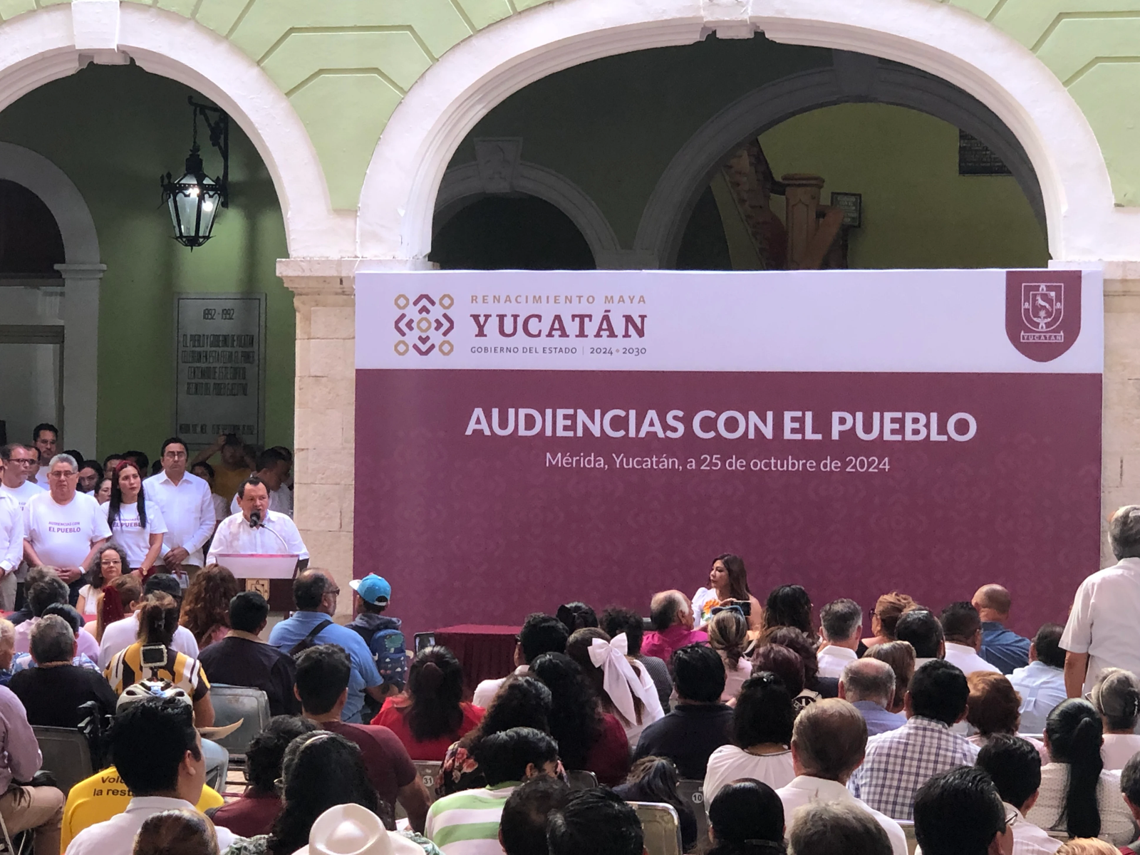 Joaquín Díaz Mena da inicio a “Audiencias con el Pueblo” en Yucatán, un ejercicio de acercamiento con la ciudadanía