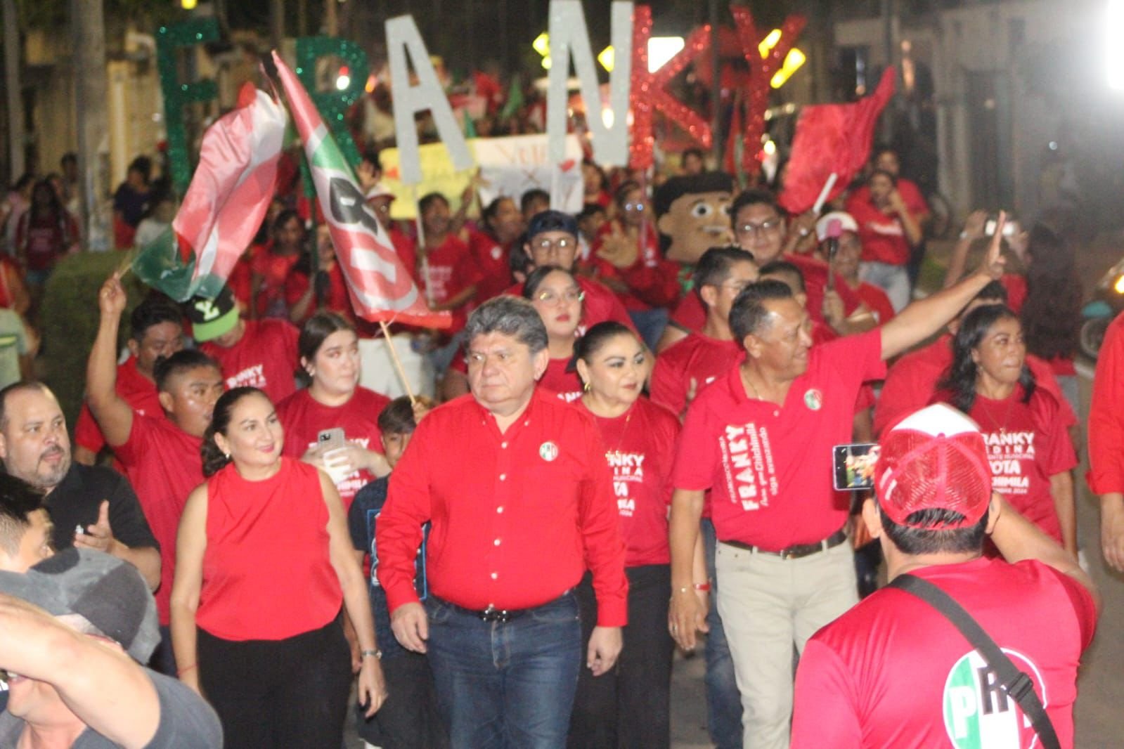 Gaspar Quintal Llama a No Dejarse Engañar, Robar ni Traicionar en Cierre de Campaña en Chichimilá