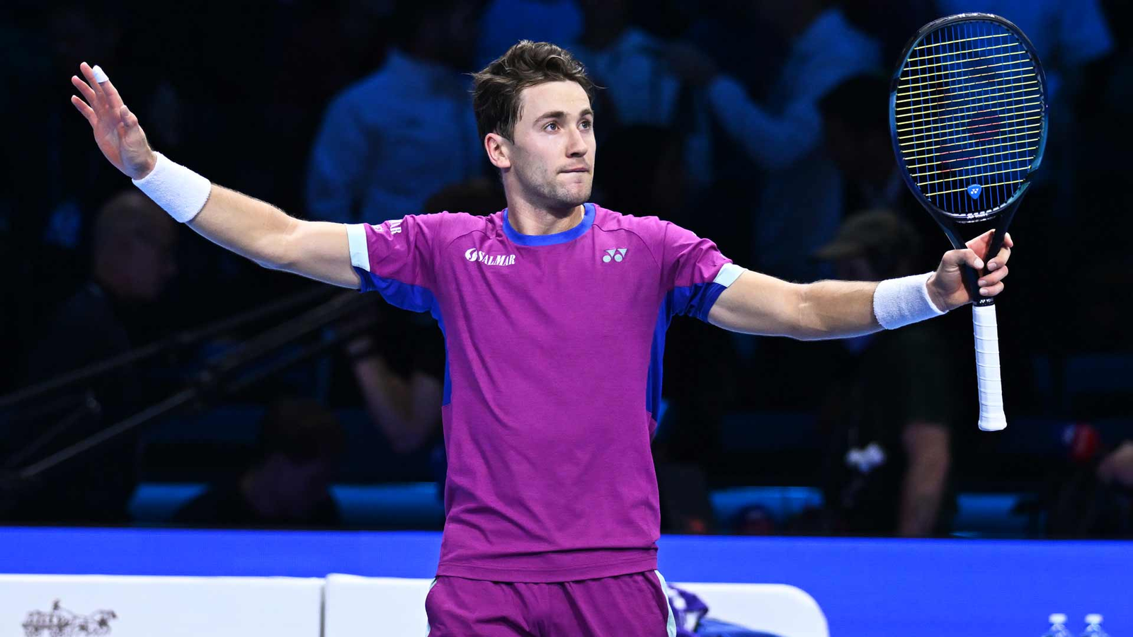 Casper Ruud vence a Carlos Alcaraz en su debut en las Nitto ATP Finals 2024