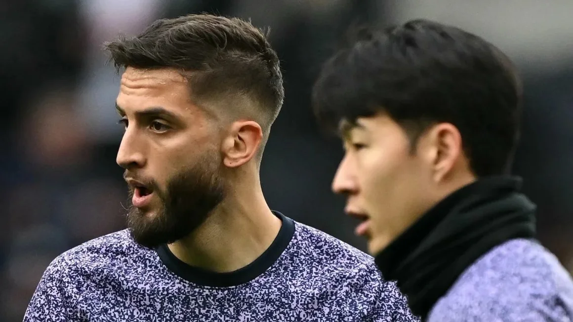 Tottenham Hotspur enfrenta sanción de Bentancur por declaraciones racistas