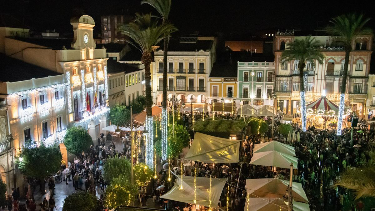 Ayuntamiento de Mérida otorga 270 permisos para venta de artículos navideños